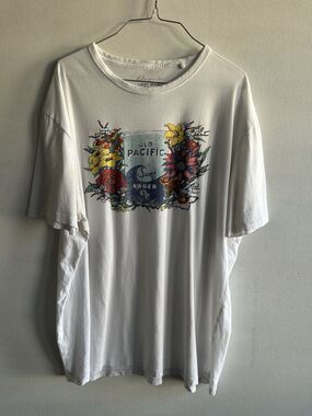 Lucky Brand Old Pacific Surf Lager Graphic Tee XL Distressed Casual Lounge